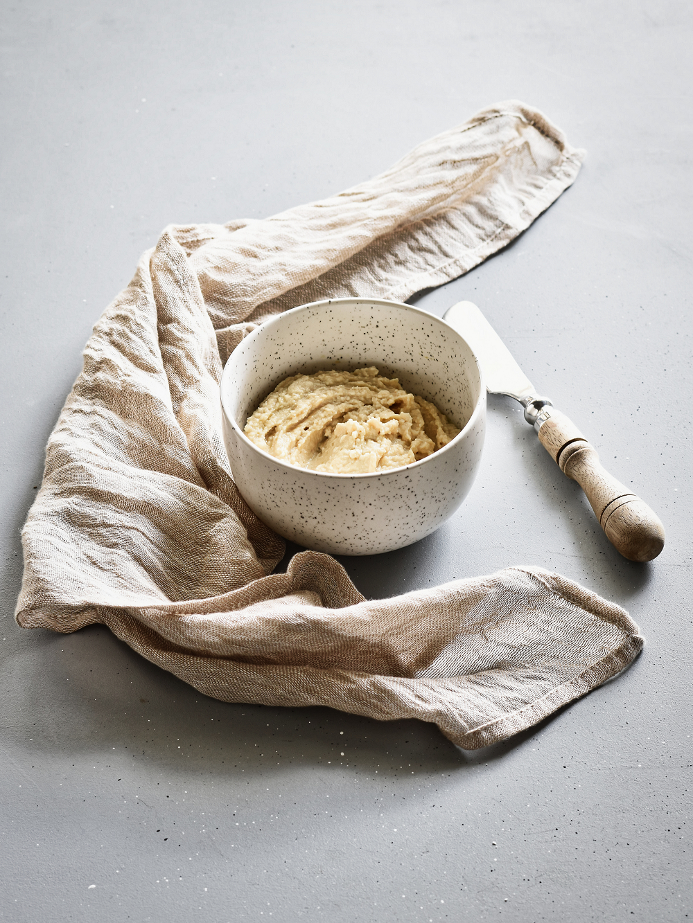 Lupin Hummus