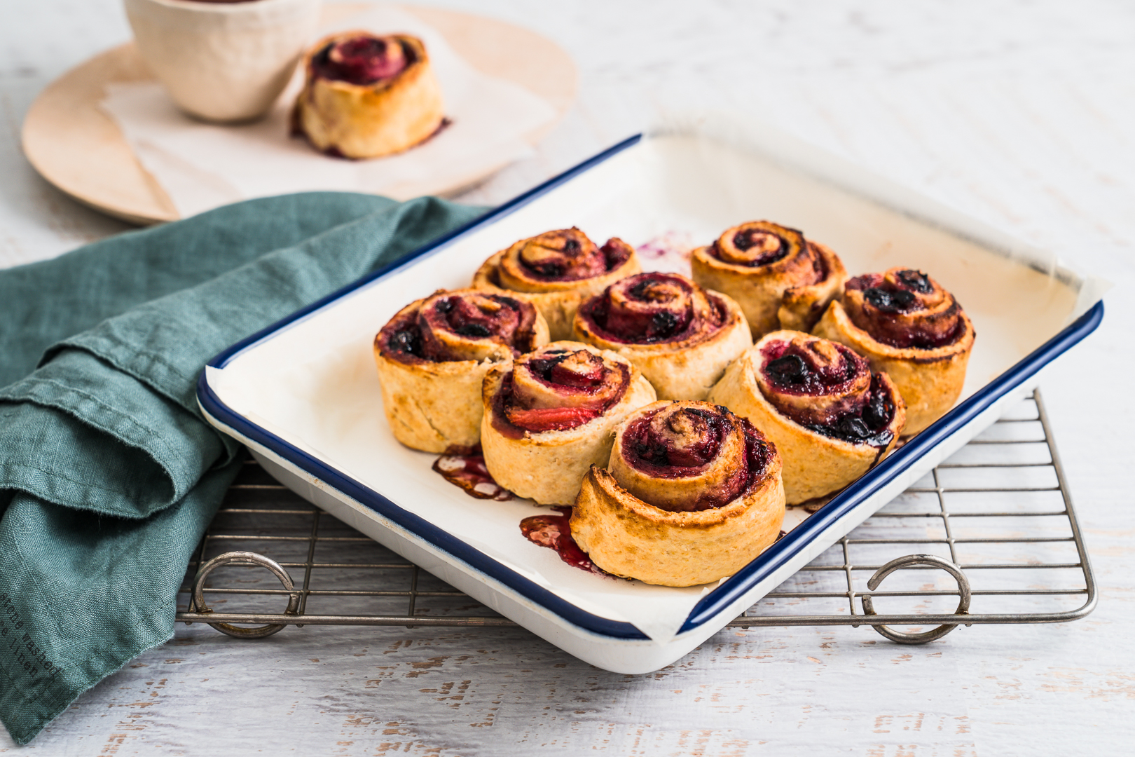Berry Brekkie Scrolls