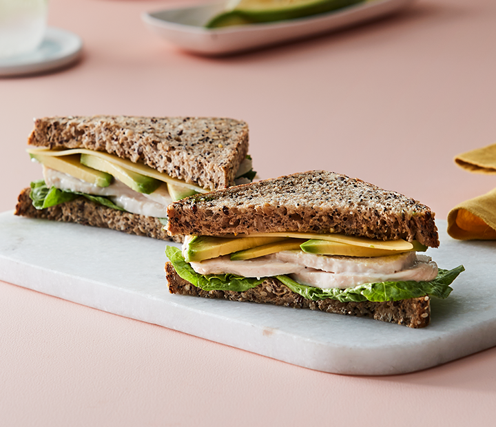 Chicken Sandwich with Ranch Sauce, Avocado & Manchego Cheese