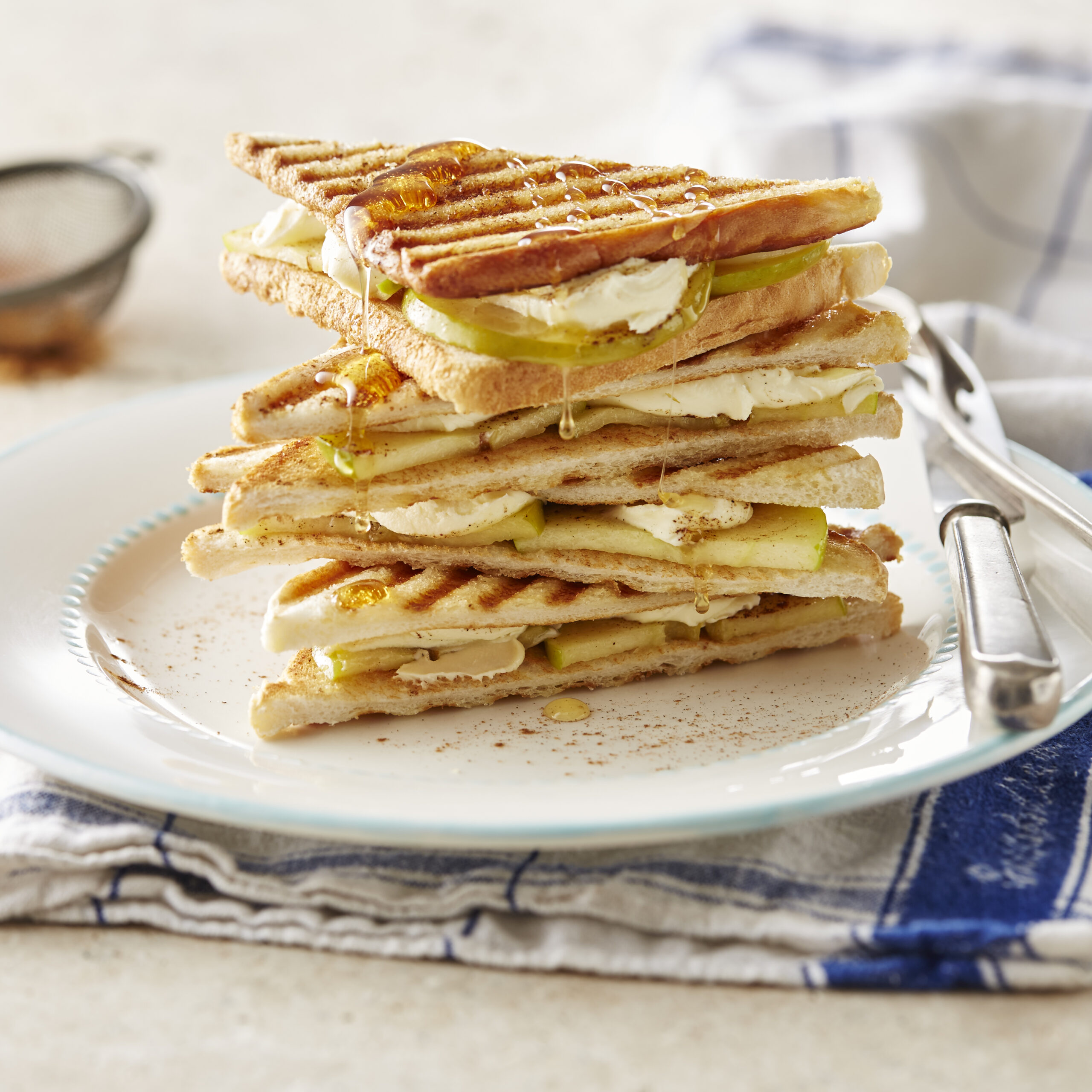 Apple Pie Toasties